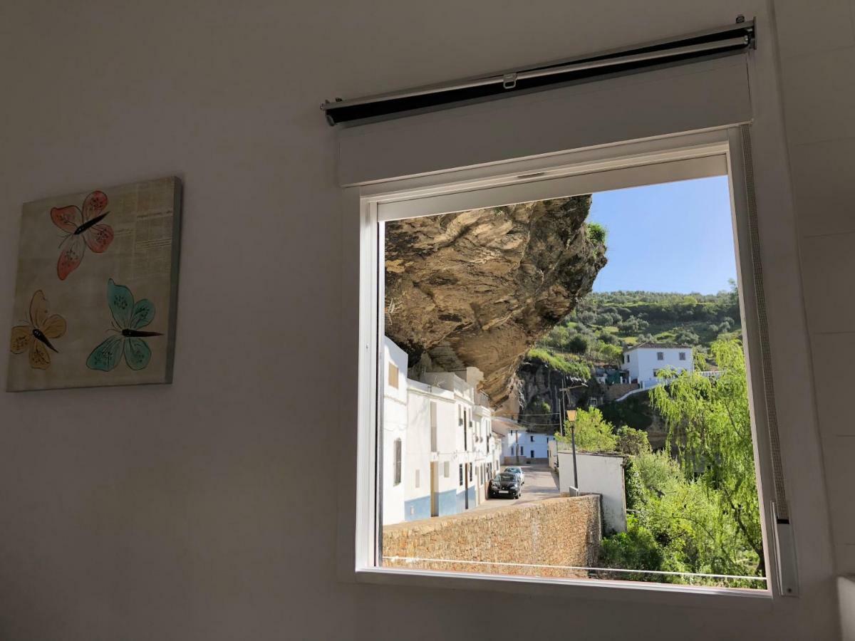 Casa Entre Rocas Setenil Setenil De Las Bodegas Exterior foto